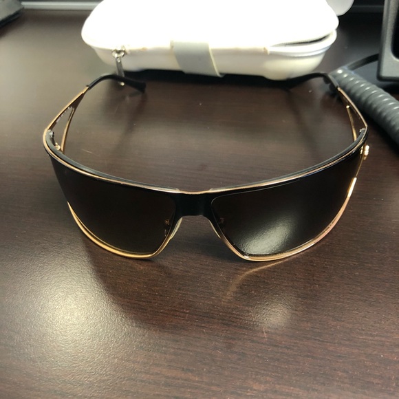 Versace Sunglasses - Picture 2 of 3